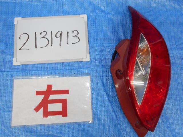 【中古】中古部品 デミオ DE3FS 右テールランプ 【3310390100-001698396715500】