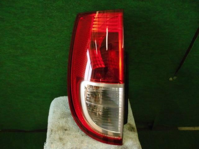 【中古】中古部品 モコ MG22S 左テールランプ 【3310420000-001322701815600】