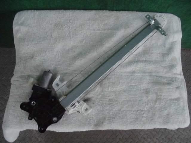 【中古】中古部品 フレア MJ95S 右リアドアレギュレータ・モーター 【3310420000-000002069513320】