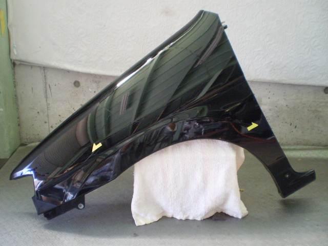 【中古】中古部品 デミオ DW3W 左フロントフェンダー 【3310420000-000943008610700】