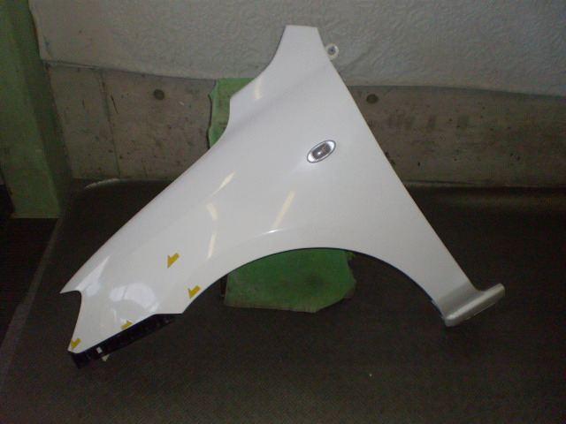 【中古】中古部品 デミオ DY3W 左フロントフェンダー 【3310420000-000894522410700】