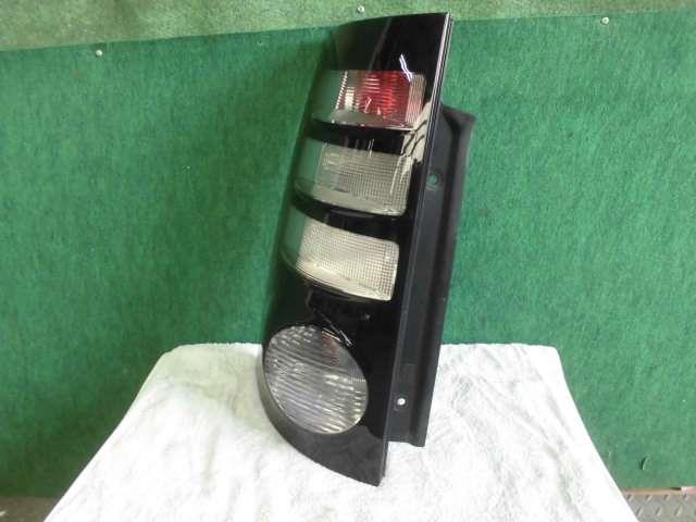 【中古】中古部品 シエンタ NCP81G 左テールランプ 【3310420000-001631109715600】