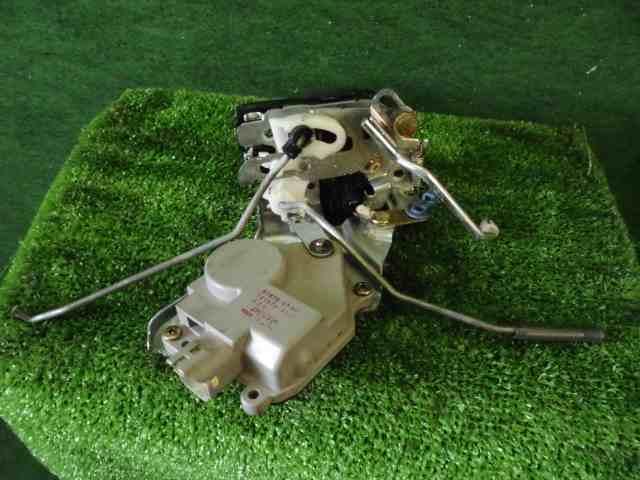 乐天商城 - 【中古】中古部品 エブリィ DA52W ドアロックソレノイド 【3310420000-001361515864550】