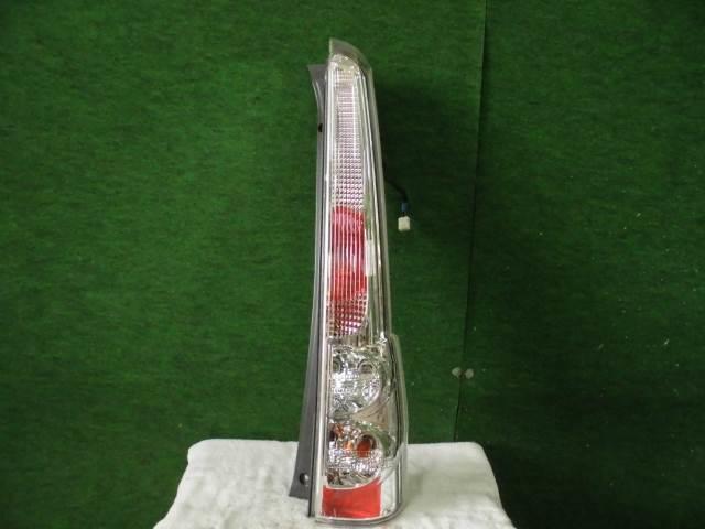 【中古】中古部品 ステラ RN1 右テールランプ 【3310420000-001445805315500】