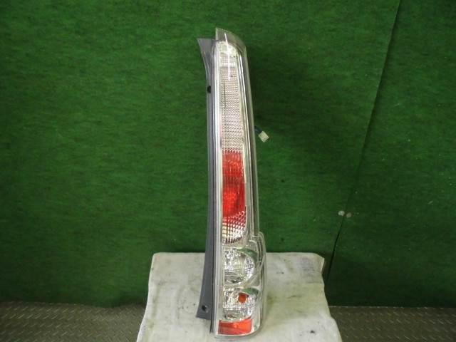 【中古】中古部品 ステラ RN1 右テールランプ 【3310420000-001450091915500】