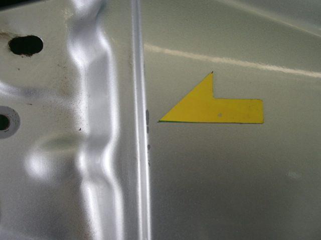 【中古】中古部品 KEI HN11S 左フロントフェンダー 【3310420000-001098880310700】