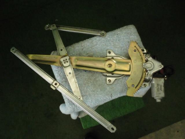 【中古】中古部品 ラパン HE21S 左フロントドアレギュレータ・モーター 【3310420000-001273331613220】