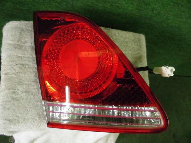 【中古】中古部品 クラウン GRS180 リアフィニッシャーパネル 【3310420000-001352871315200】