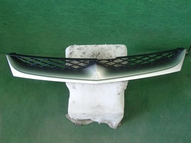 【中古】中古部品 エスティマ AHR10W ラジエータグリル 【3310420000-001236595510400】