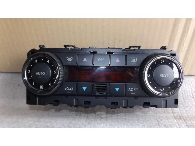 【中古】中古部品 ベンツ Aクラス 169032 A/Cスイッチパネル 【3330610100-001499031460900】