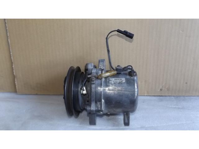 【中古】中古部品 エブリィ DA62V A/Cコンプレッサー 【3330610100-001476653260700】