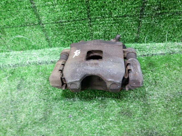 【中古】中古部品 エブリィ DA64V 右フロントキャリパー 【3330420100-220202000344330】