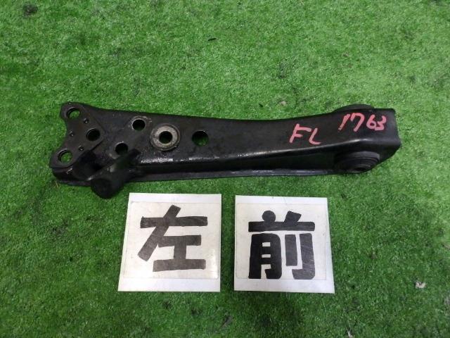 【中古】中古部品 セドリック MJY31 左フロントロアアーム 【3260250000-001635065251740】