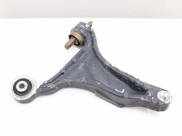 【中古】中古部品 ボルボ 70シリーズ SB5244AWL 左フロントロアアーム 【3310070100-000153016451740】