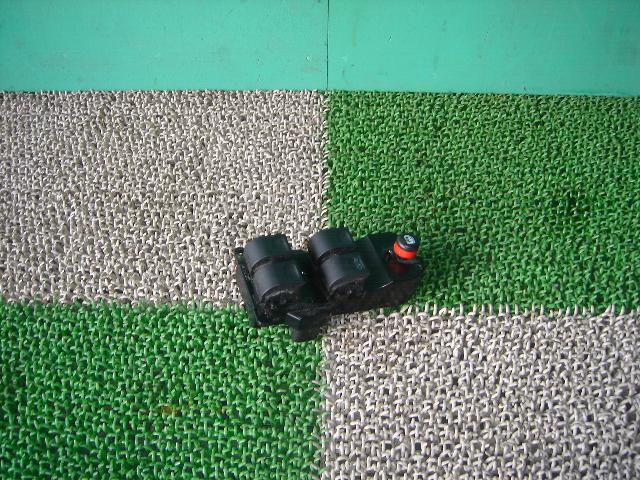 【中古】中古部品 パートナー GJ4 パワーウインドウスイッチ 【3330440100-001002493861900】