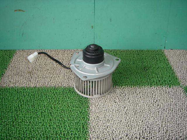 【中古】中古部品 ハイゼット S83V ヒーターブロアモーター 【3330440100-001059976467900】