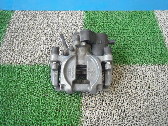 【中古】中古部品 インプレッサ GT7 左リアキャリパー 【3330440100-001452441344460】