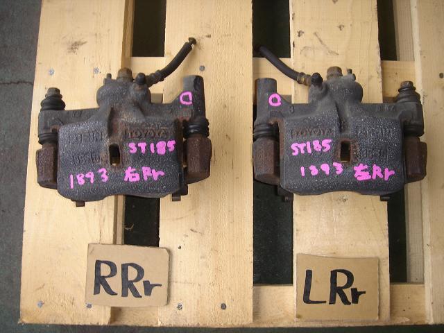 【中古】中古部品 セリカ ST185H 右リアキャリパー 【3330440100-000697889244430】