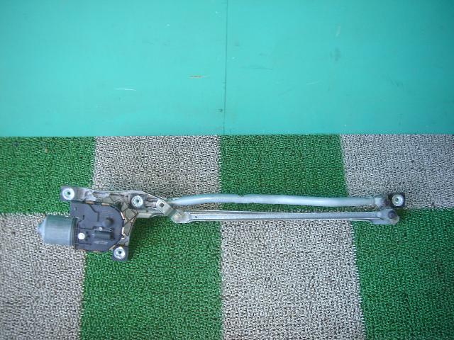 【中古】中古部品 ボルボ 40シリーズ MB5244 フロントワイパーモーター 【3330440100-000951600961600】