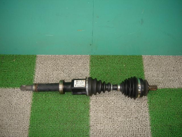【中古】中古部品 ボルボ 80シリーズ TB6294 右フロントドライブシャフト 【3330440100-000952218542100】