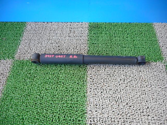 【中古】中古部品 ミニキャブ U42T 右リアショックアブソーバー 【3330440100-001305146250700】