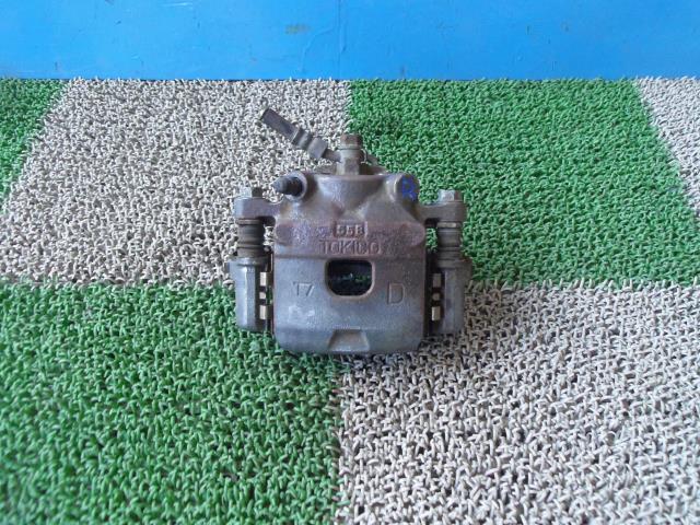 【中古】中古部品 パッソ KGC15 右フロントキャリパー 【3330440100-001463412744330】