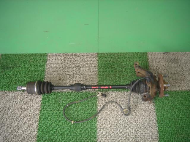 【中古】中古部品 トッポBJ H46A 右フロントナックルハブ 【3330440100-001124868944310】