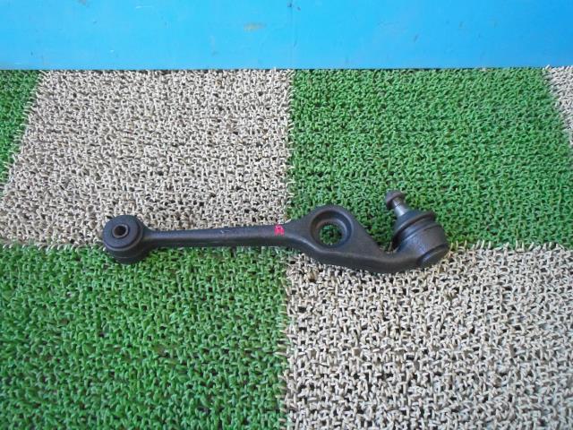 【中古】中古部品 ムーヴ L910S 右フロントロアアーム 【3330440100-001548506651720】