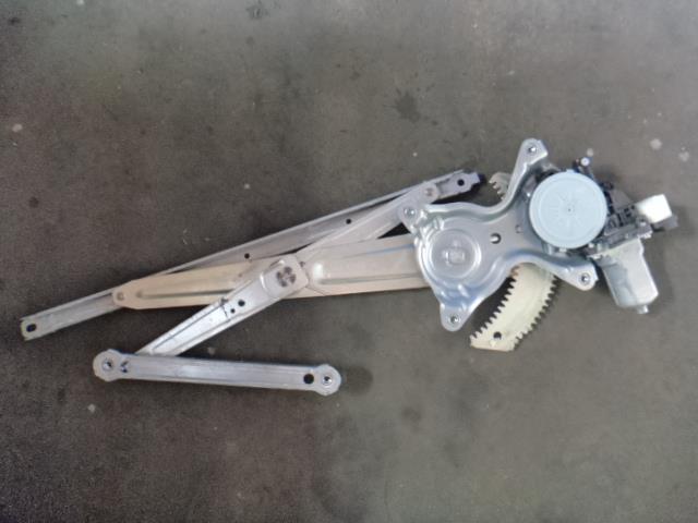 【中古】中古部品 ミライース LA310S 右フロントドアレギュレータ・モーター 【3330450100-001321451213120】