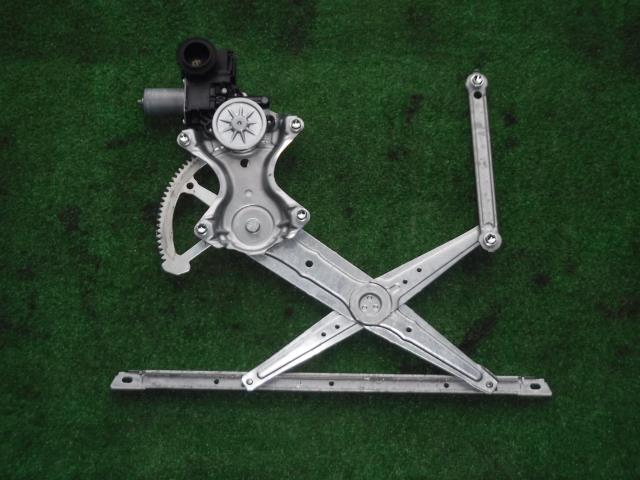 【中古】中古部品 カローラフィールダー NZE164G 左フロントドアレギュレータ・モーター 【3330450100-001624187213220】