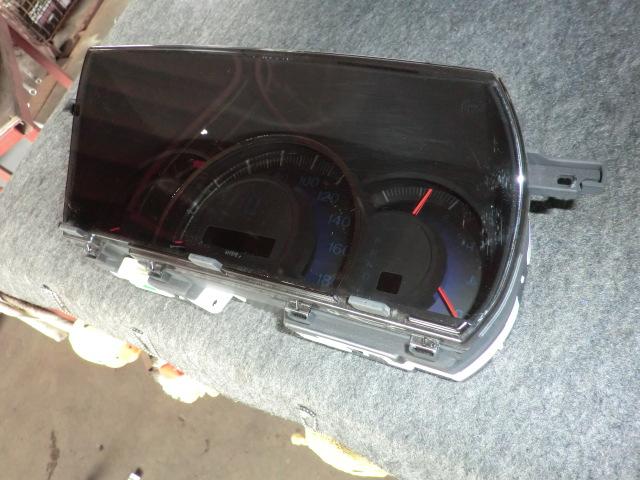 【中古】中古部品 オデッセイ RB1 スピードメーター 【3330450100-000938046161400】