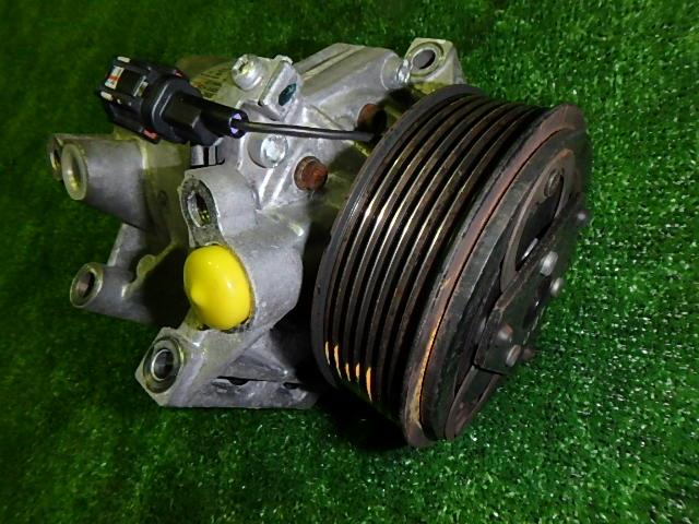 【中古】中古部品 マーチ K13 A/Cコンプレッサー 【3330450100-001403129660700】