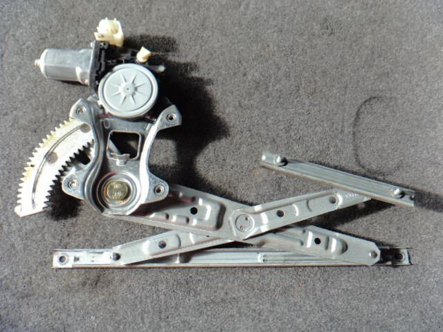 【中古】中古部品 セレナ NC25 左リアドアレギュレータ・モーター 【3330450100-001231468713420】