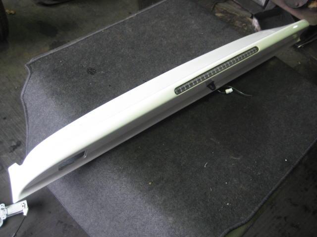 【中古】中古部品 プレサージュ NU30 リアスポイラー 【3330450100-001041934215400】