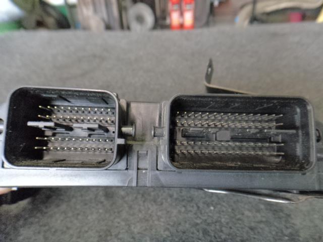 e-cleマートの【中古】中古部品 ワゴンR MH22S エンジンコンピューター 【3330450100-001229157763100】｜アングル3