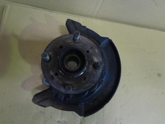 【中古】中古部品 タント L360S 左フロントナックルハブ 【3330460100-001681316744340】