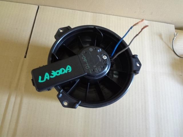 【中古】中古部品 ピクシスエポック LA300A ヒーターブロアモーター 【3330460100-...