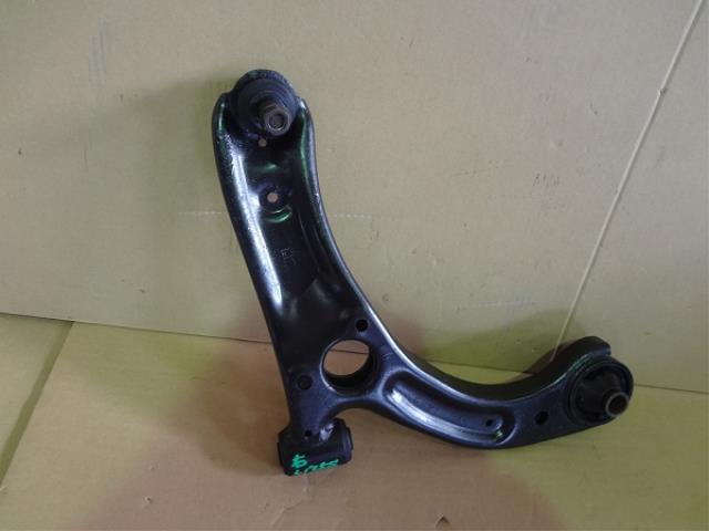 【中古】中古部品 ムーヴ L175S 右フロントロアアーム 【3330460100-001655332651720】