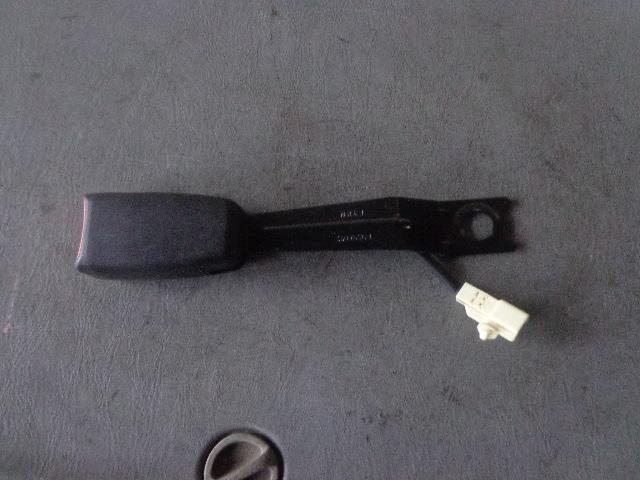 【中古】中古部品 ワゴンR MH21S シートベルト 【3340080100-001152349377150】
