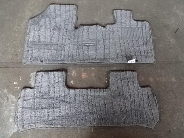 【中古】中古部品 AZワゴン MJ23S フロアマット 【3340080100-001443253377450】