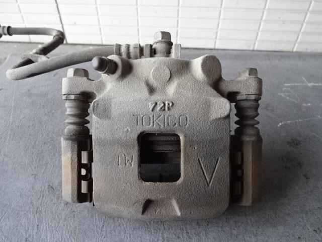 【中古】中古部品 ワゴンR MH22S 右フロントキャリパー 【3340080100-001411978044330】