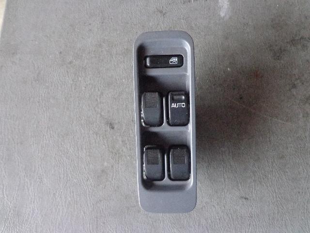 【中古】中古部品 テリオスキッド J111G パワーウインドウスイッチ 【3340080100-001116703061900】