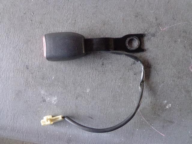 【中古】中古部品 ミラ L250V シートベルト 【3340080100-001050873277150】
