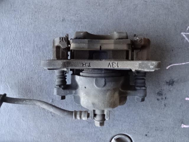 【中古】中古部品 ラパン HE21S 右フロントキャリパー 【3340080100-001358971744330】