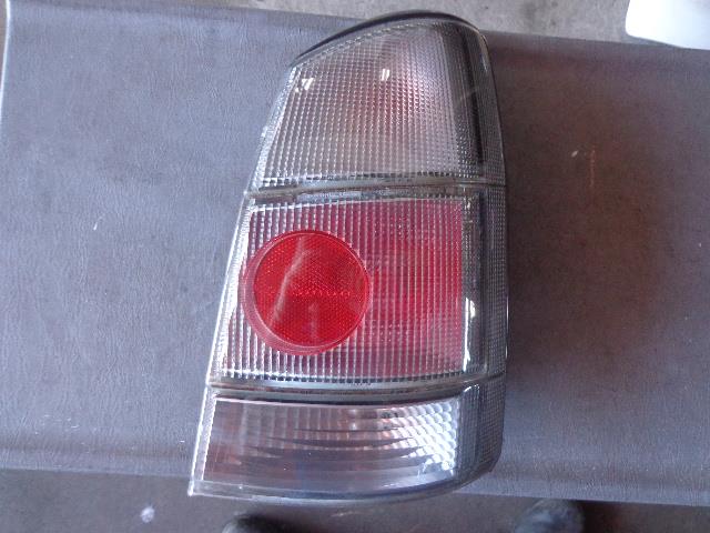 【中古】中古部品 プレオ RA1 右テールランプ 【3340080100-001189799315500】