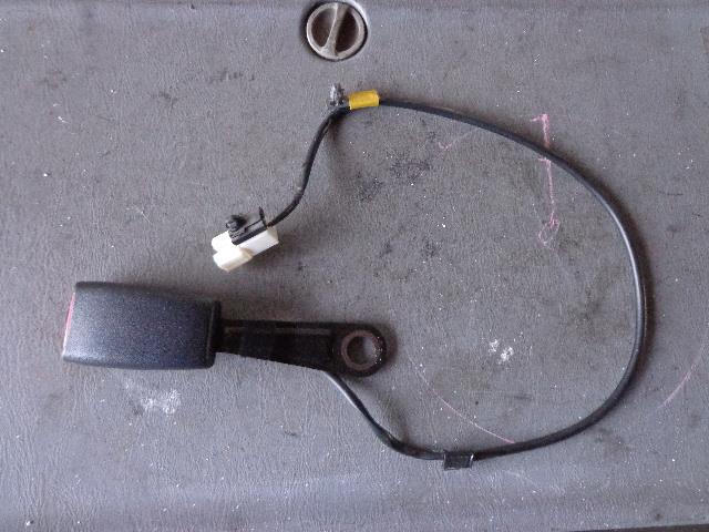 【中古】中古部品 カリーナ AT191 シートベルト 【3340080100-001048911377150】