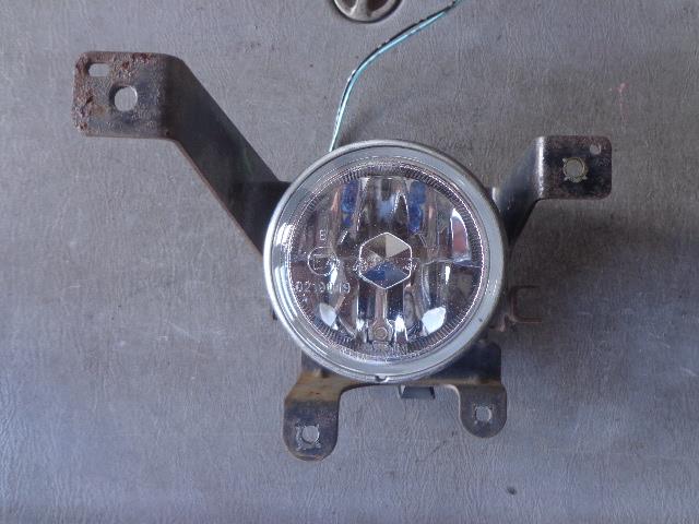 【中古】中古部品 エリオ RB21S 左フォグランプ 【3340080100-001222819910950】