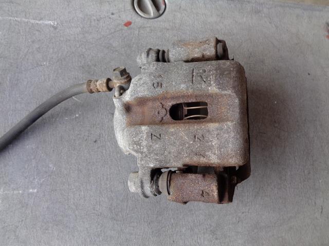 【中古】中古部品 ロードスター NB6C 右フロントキャリパー 【3340080100-001560525644330】