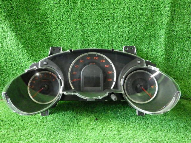 【中古】中古部品 フィット GE6 スピードメーター 【3260070000-000213064761400】