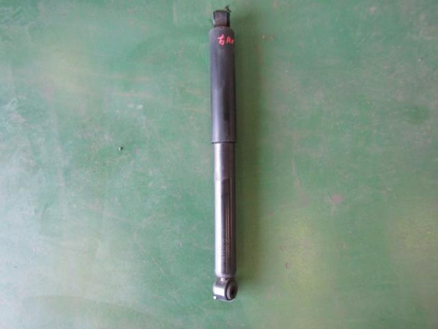 【中古】中古部品 レジアスエース KDH206V 右リアショックアブソーバー 【3330900100-001605836750700】